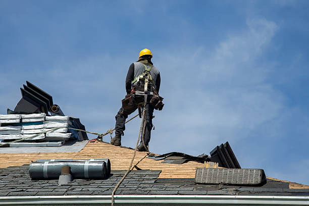 Professional Gutter Installation technician working in Donahue, IA